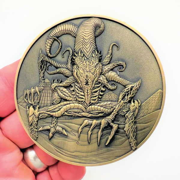 Load image into Gallery viewer, Call of Cthulhu &quot;Nyarlathotep&quot; Goliath Coin
