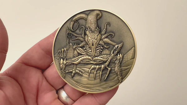Load and play video in Gallery viewer, Call of Cthulhu &quot;Nyarlathotep&quot; Goliath Coin
